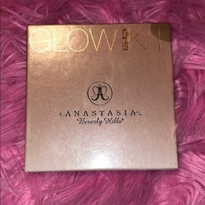 Anastasia Glow Kit